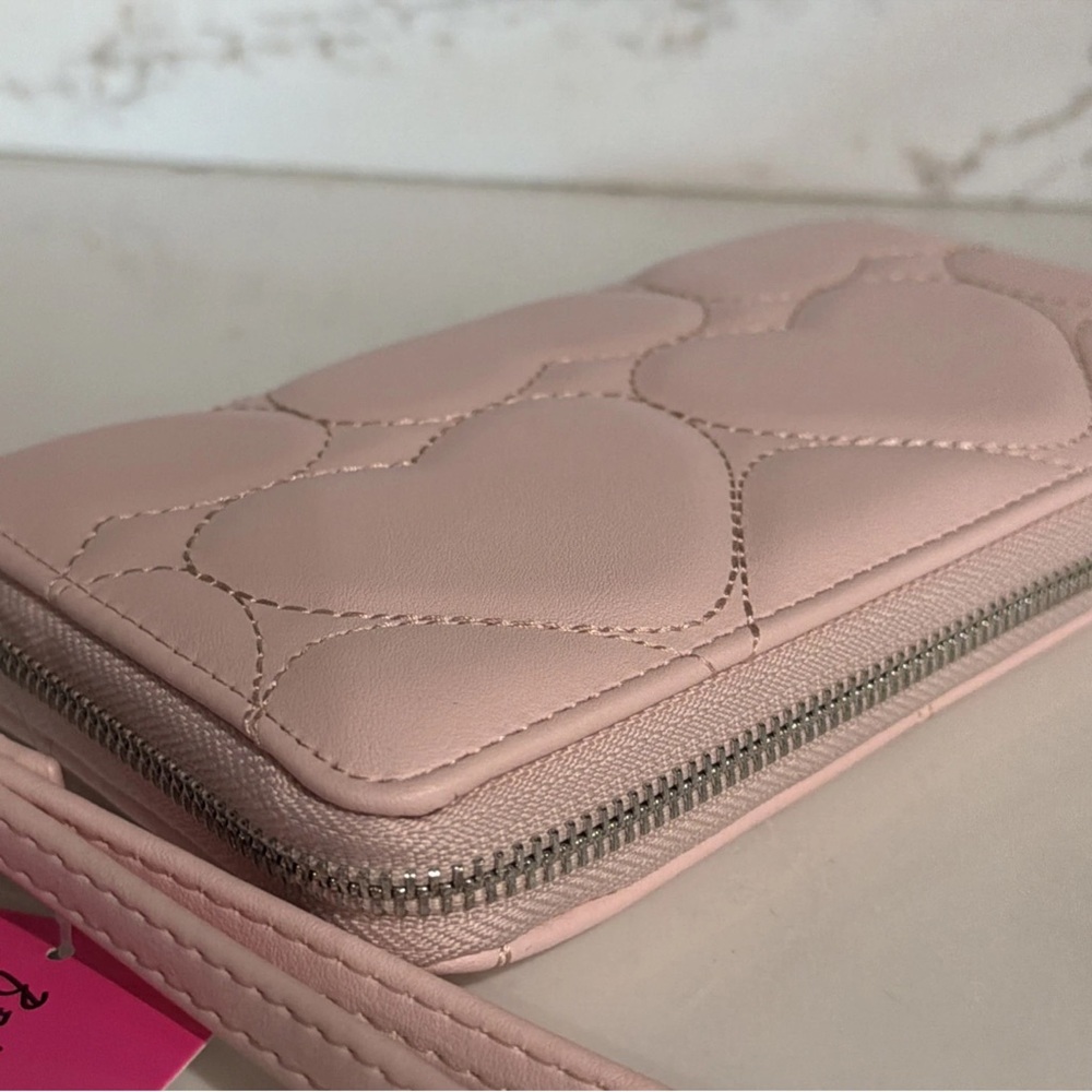 Betsey Johnson Blush Quilted Heart Wallet Wristlet - Picture 4 of 6